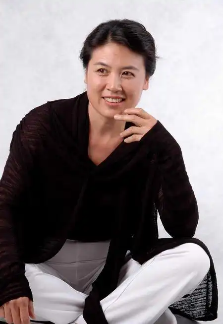 资料图片:国家话剧院女演员--张英