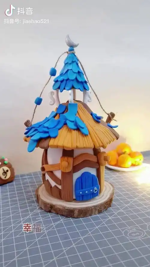 创作灵感 把可乐瓶变成一座暖心小房子吧粘土手工超轻粘土 万圣节手工