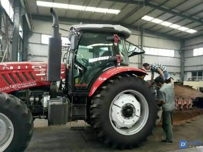 飞驰2104型拖拉机,18年9月的车,工作200小