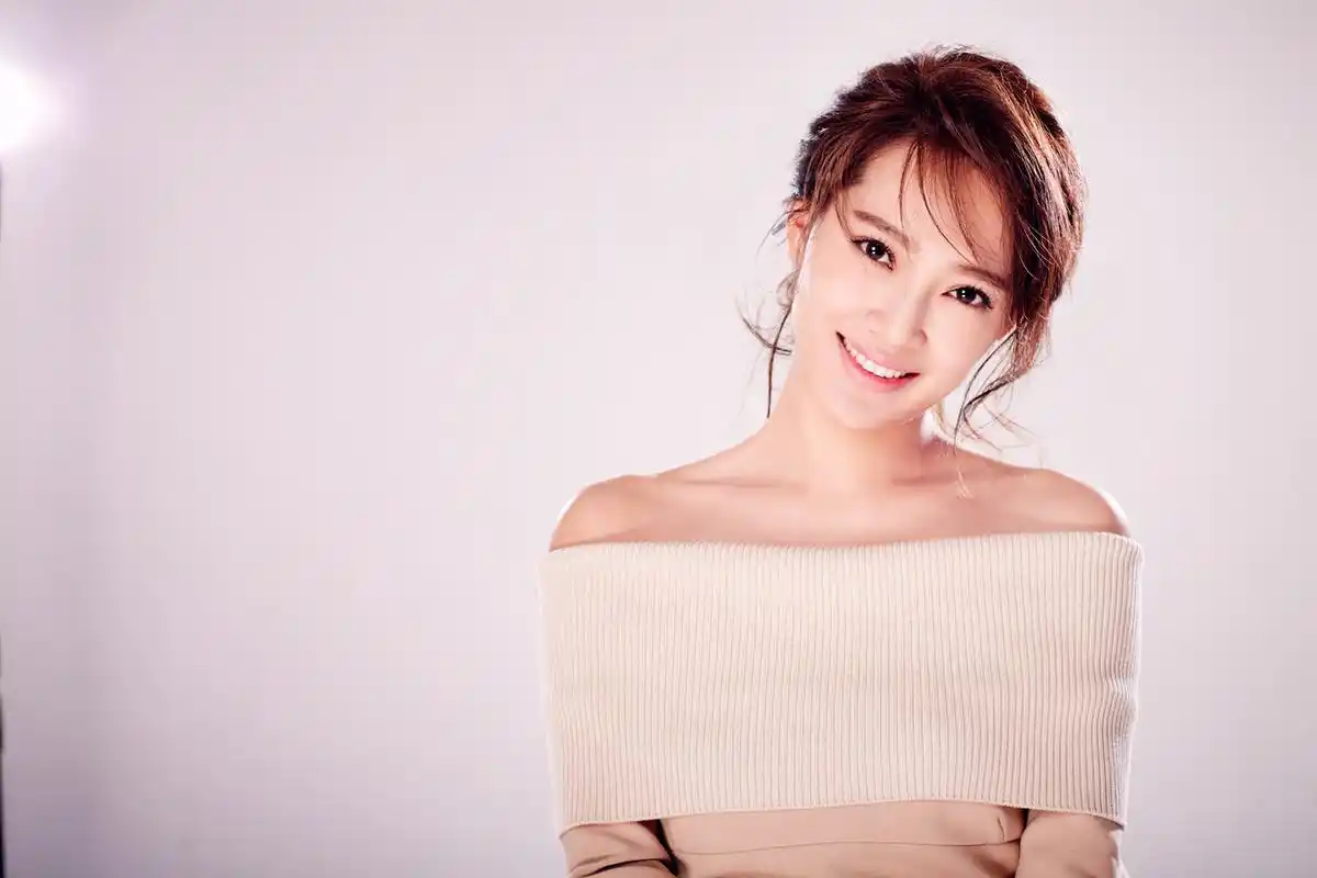 原来吃柠檬这么有爱秦子越全家总动员为脑瘤患儿献爱心