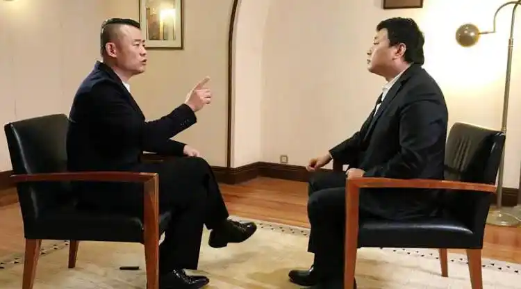 从局面采访报道周立波事件说说应该怎样当记者