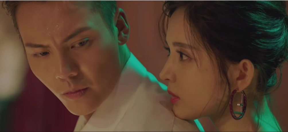 风暴舞开播娜扎造型加分演技有进步陈伟霆颜值演技在线剧情略显不足