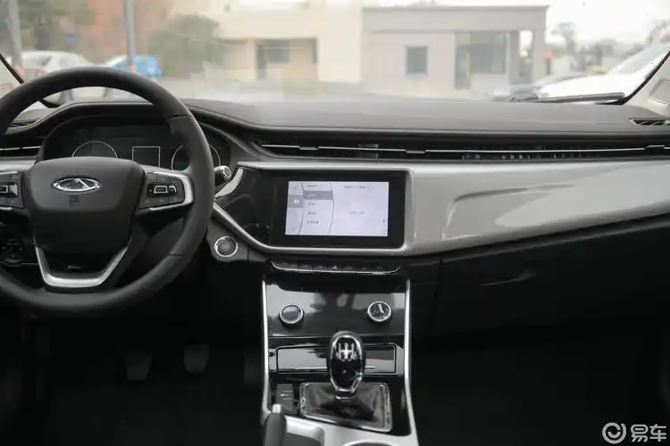 5l 手动 乐活版 国v中控台整体汽车图片-汽车图片大全】-易车