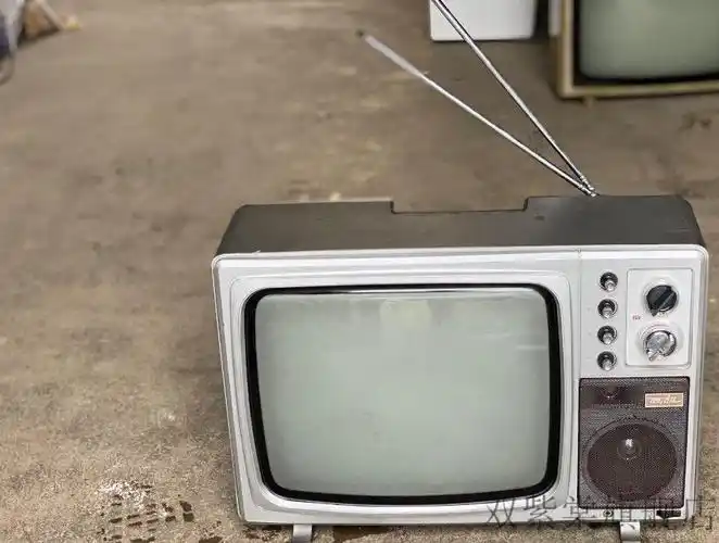 黑白电视机 可播放能播放的老式黑白电视机橱窗装饰摆设道具古董怀旧