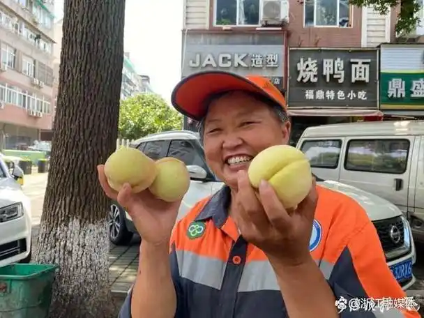 只送不卖!宁波"水蜜桃爷爷"第七年行善