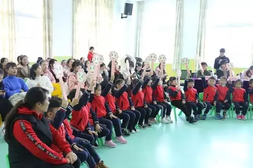 东城之星幼儿园在"龙港学区首届童话节幼儿教师故事比赛"中喜获佳绩!