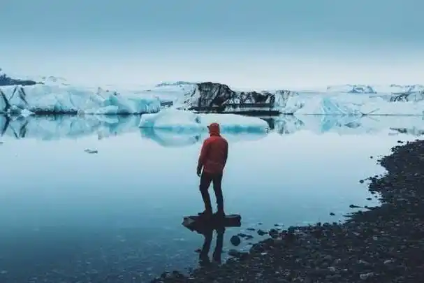 感悟人生伤感的经典句子,无奈悲凉,道出世间沧桑!