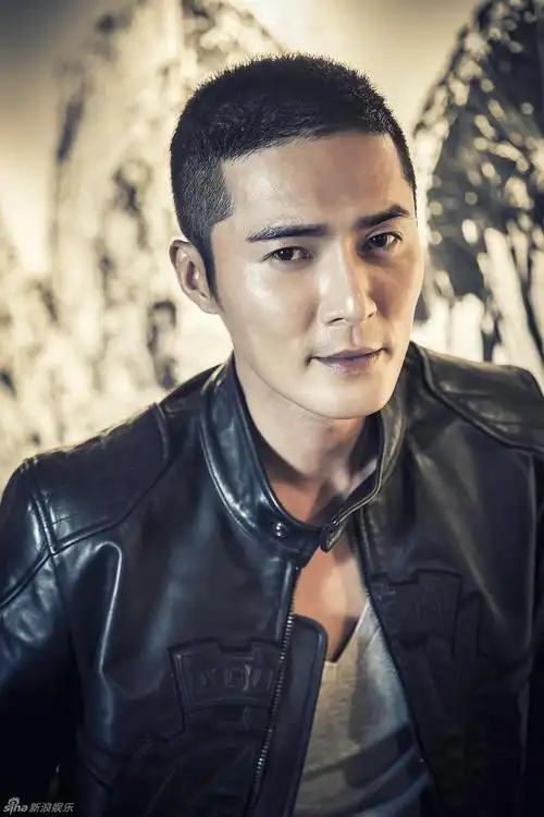 26】【明星】对话《坏家伙》赵东赫剪发健身 爱上硬汉形象(高清 视频)