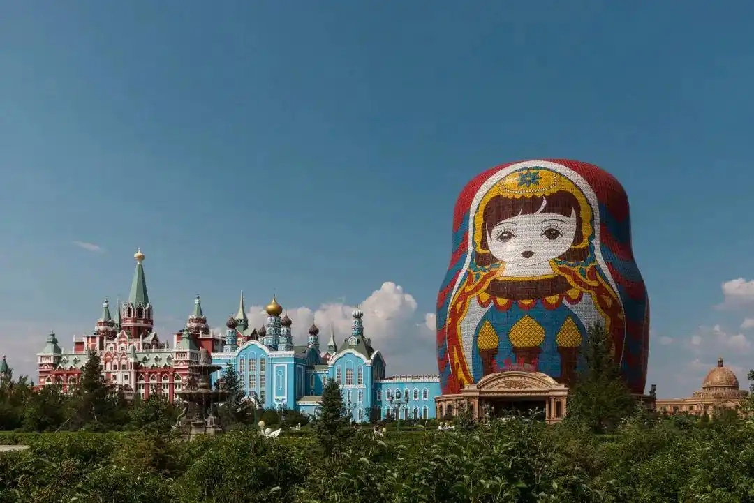 唯一"7星级"套娃酒店,6000多元一晚,竟被评为国内最丑建筑