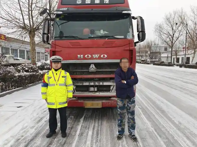 大货车司机疲劳驾驶 岱东交警依托集成指挥平台精准打击_车辆_泰安市