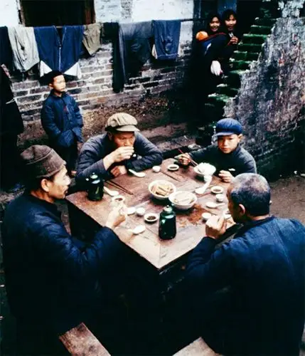 1981年的中国农村老照片,第十张的场景你肯定经历过!