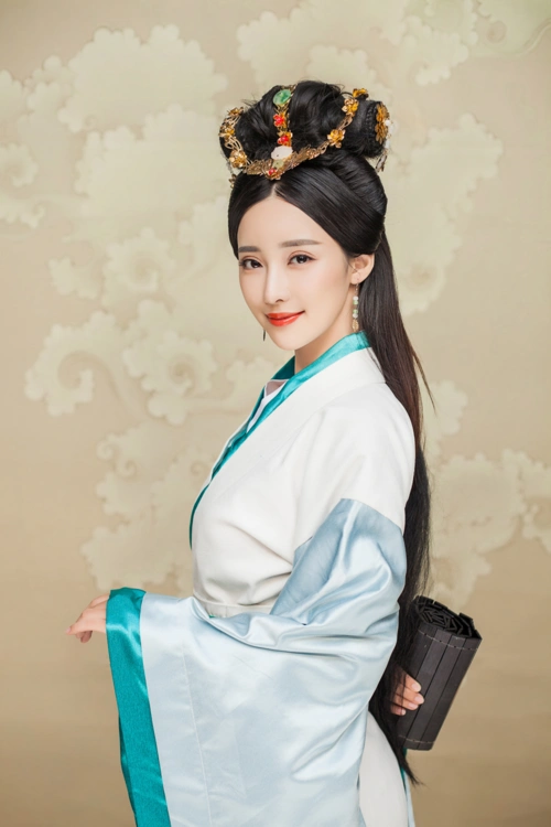 组图:"紫株"刘凡菲古装写真 诠释温婉魅力_高清图集_新浪网