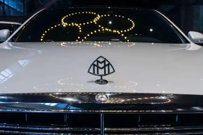 迈巴赫车标 奔驰迈巴赫车标s450标志s560立标s600车标 奔驰s级改装