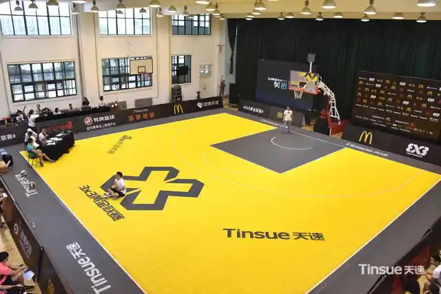 tinsue天速篮球地板作为赛事指定使用地板,将全程为参赛的家乡选手