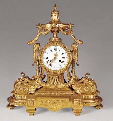 十九世纪 铜錾花鎏金西洋钟