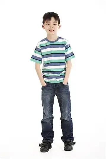 全身_棚拍_中国人_男孩_高清图片_全景视觉