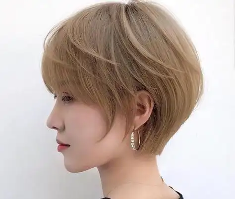 30岁职场女士干练气质沙宣头设计,短发大圆脸适合什么发型_女生扫一扫