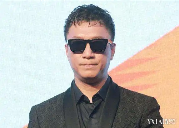 孙红雷挑战极限图片挑战穿西服照片大哥风范