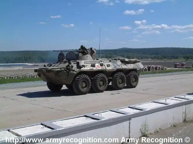 前苏联btr-80轮式装甲人员输送车_陆战武器实录的空间_百度空间