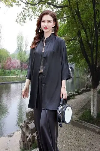 俞兆林 21春季上新香云纱风衣女2021夏季新款中长袖妈妈上衣桑宽松