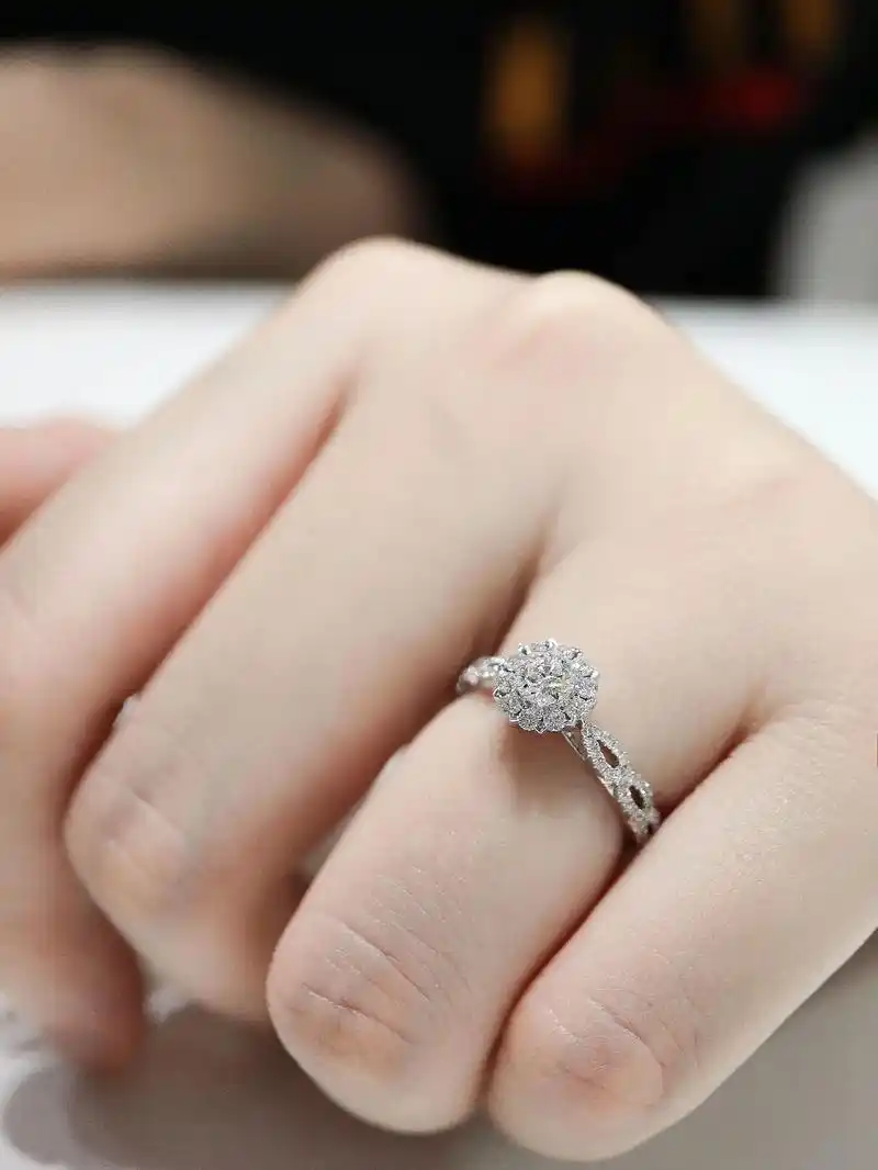 显大复古精致无法拒绝的宫廷风钻戒