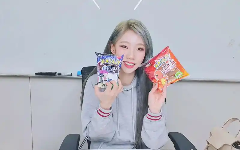 宇宙少女李夏天直播 夏天开门 ep.9 220330