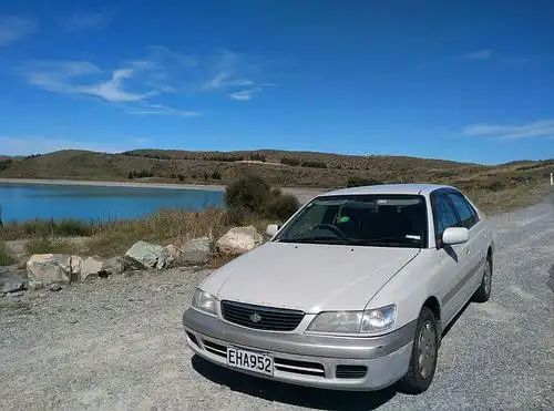 车子的情况如下:  2000年丰田光冠 corona,22万公里,  2.