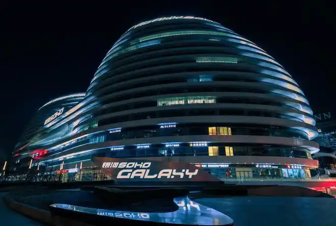 夫妻双双辞任潘石屹与soho中国作别初代地产人缓缓落幕