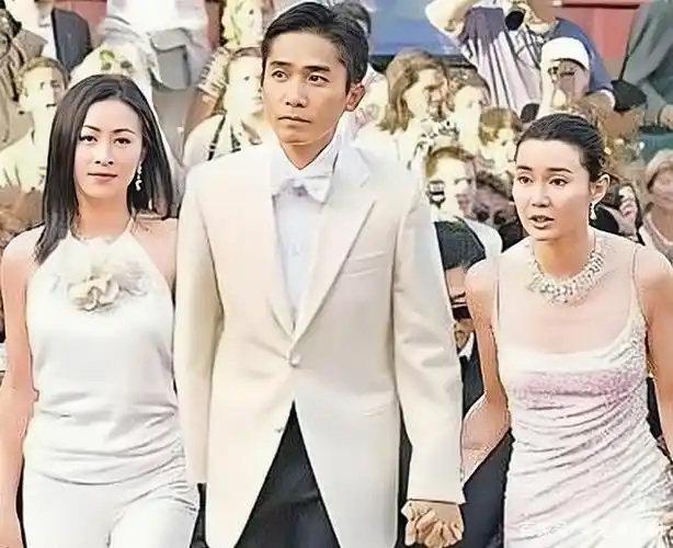 刘嘉玲打牌梁伟仔服待,张国荣开玩笑说换伴侣