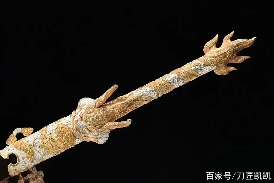 「鉴赏」花纹百炼龙鳞剑