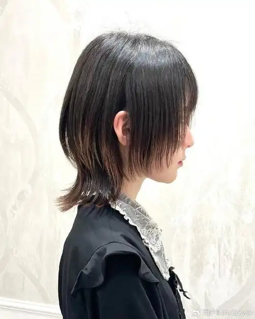 最火狼尾女士短发,个性新潮流,引领回头率新高度|狼