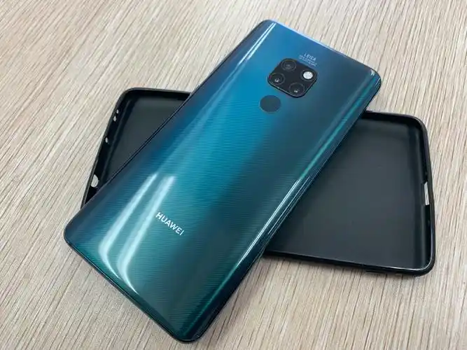 出个华为mate206128g翡冷翠