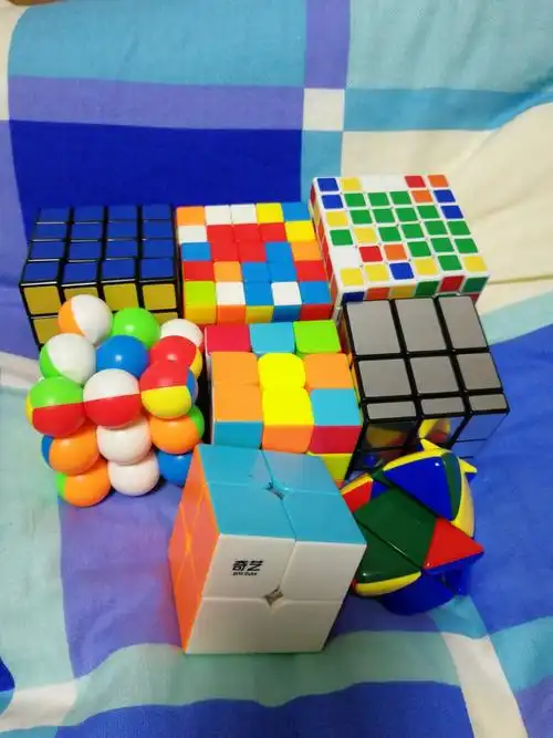 小小魔方玩家