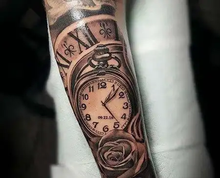 写实小臂钟表玫瑰纹身图案