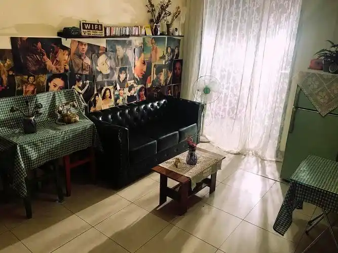 成都复古港风摄影棚招租