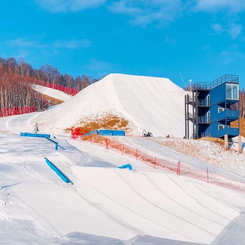 张家口崇礼密苑太子酒店/云顶大酒店 多房型2晚 双早 滑雪票