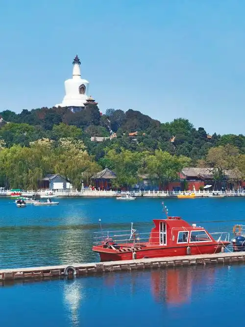 红船白塔北京北海公园掠影