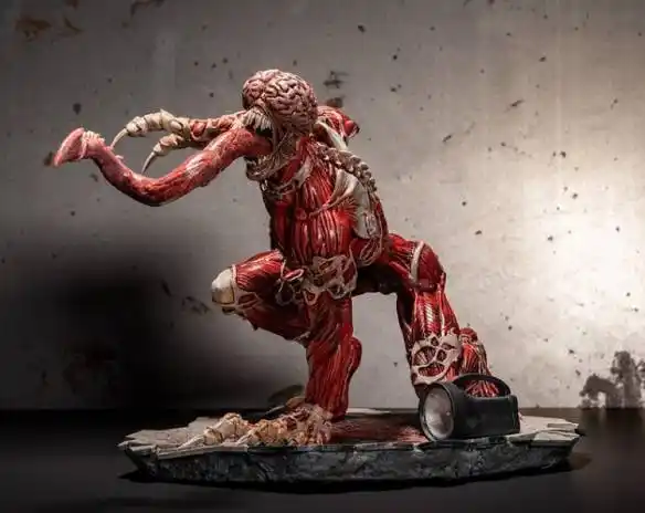 售价611元numskull卡普空生化危机舔食者雕像