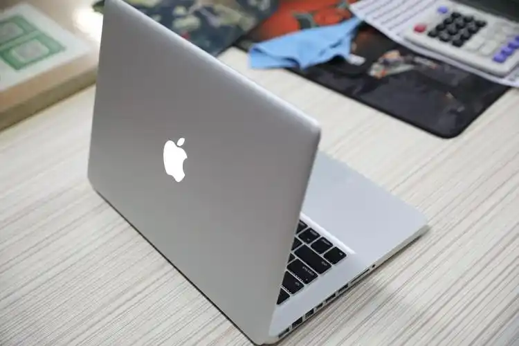 苹果经典笔记本macbookpro13寸md101