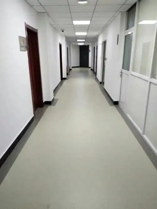 pvc塑胶地板的施工价格是如何计算的?_手机搜狐网