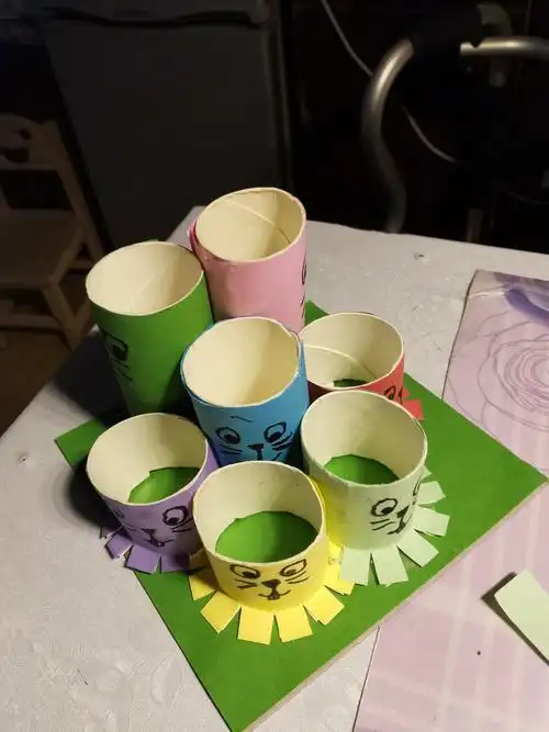 卷筒纸芯手工制作——笔筒(广小 502班 林佳豪)