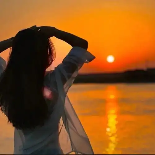 落日女生优质头像