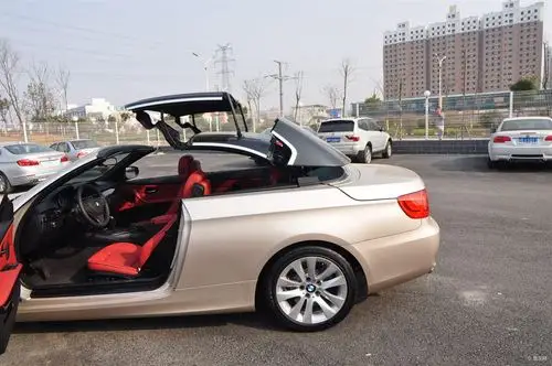 【宝马3系2011款敞篷轿跑车 330i外观汽车图片-汽车图片大全】-易车