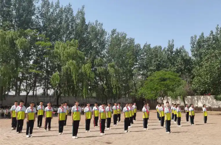 课间操赛展精神 飒爽英姿亮风采——莘县古城镇红庙小学开展课间操