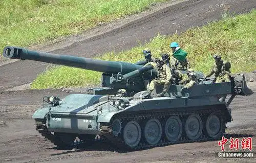 陆自军官对媒体得意表示:日本坦克世界第一_新闻台_中国网络电视台