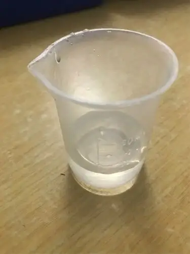 加入20毫升的水