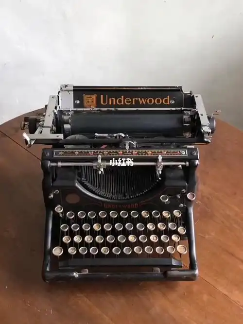 19世纪国外进口英文打字机