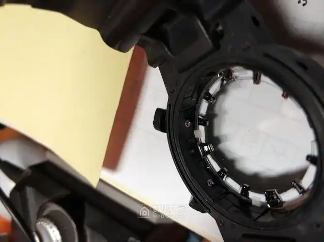 走时快了的卡西欧g-shock ga-110rg拆机并尝试校准