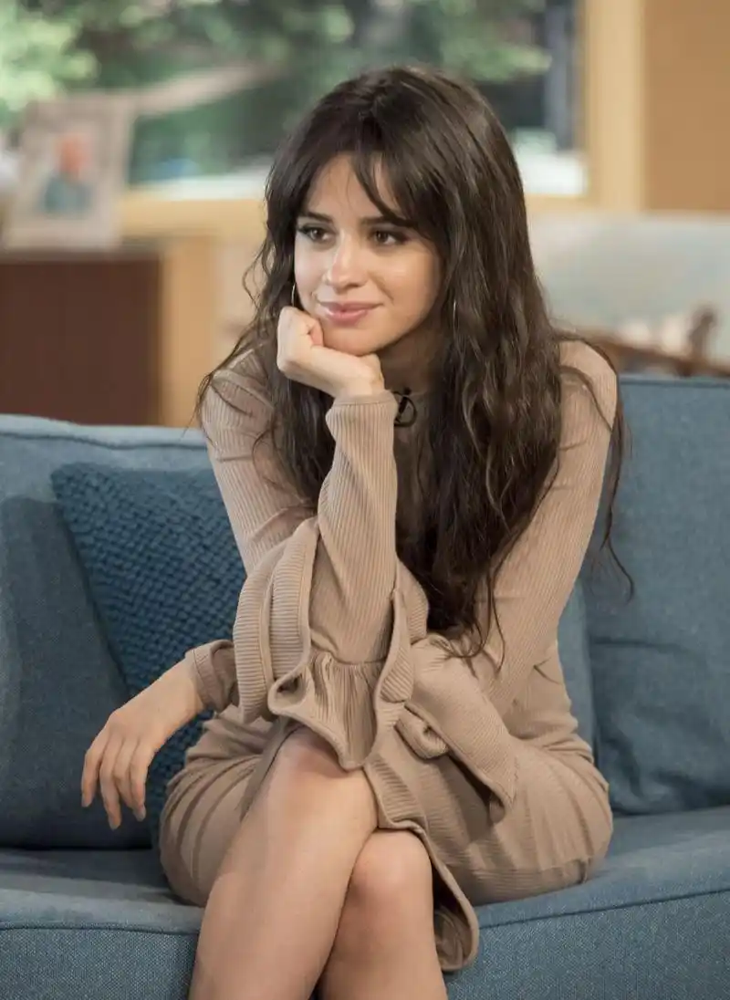 p data-id="gocn4ysuhr">卡米拉·卡贝洛 i>(camila cabello) /i>