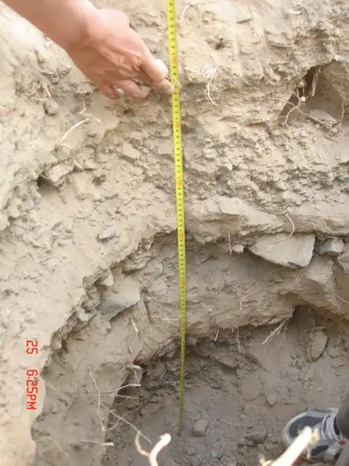 黑河综合遥感联合试验:盈科绿洲与花寨子荒漠加密观测区土壤水分剖面